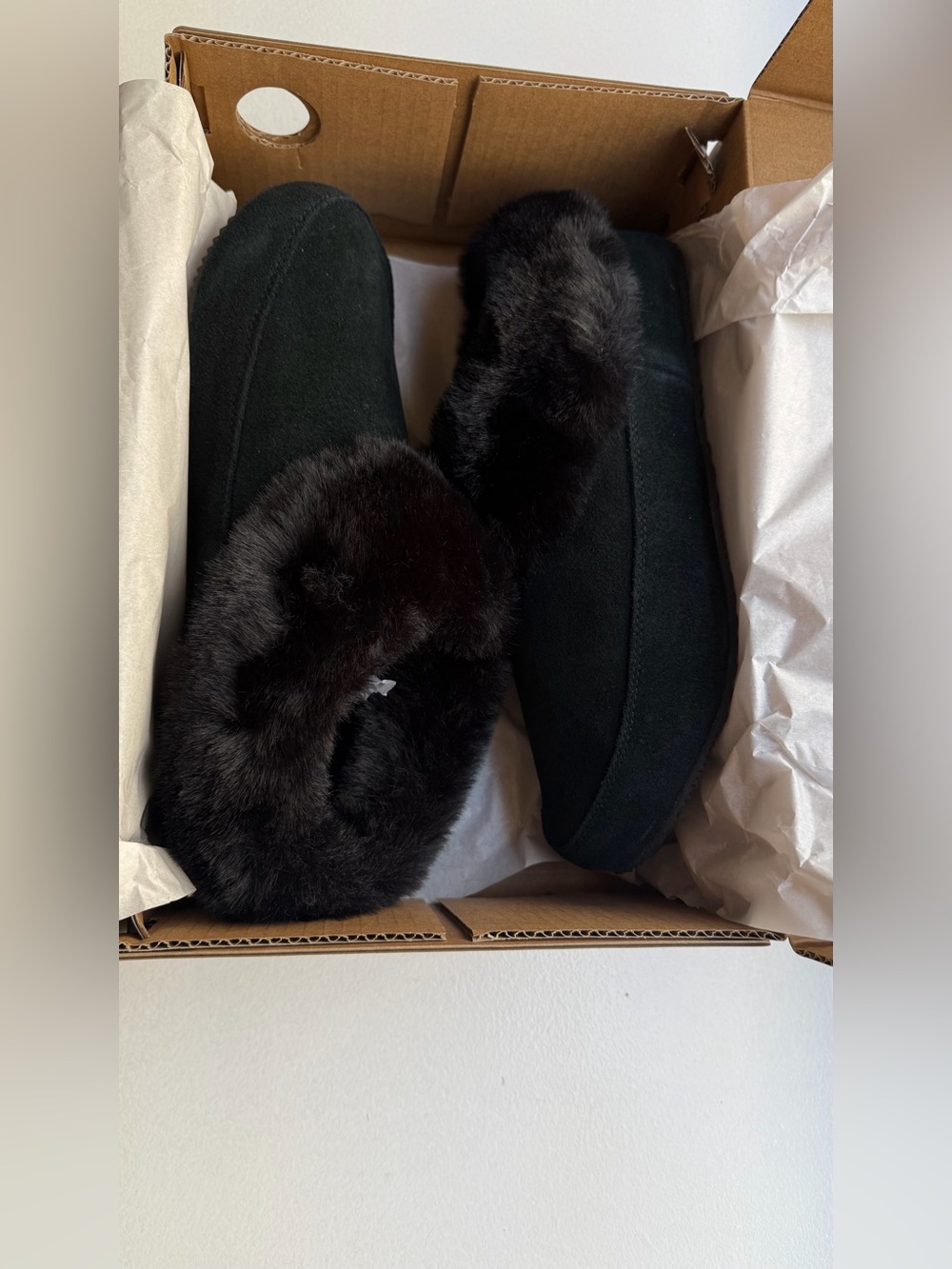 NWB SOREL Go Coffee Run Faux Fur Slipper - Picture 6 of 13